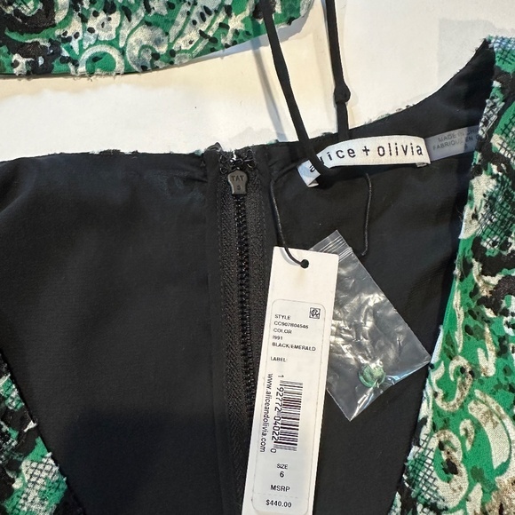Alice + Olivia Printed Wrap Dress - Size 6 - NEW With Tags. - Picture 9 of 16
